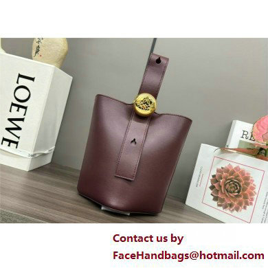 loewe mini Pebble Bucket bag in mellow calfskin dark burgundy 2025