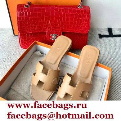 Hermes Oran Flat Sandals in Swift Box Calfskin 24