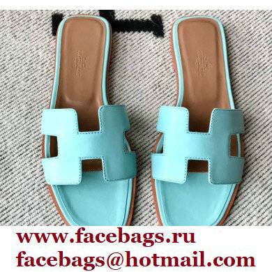 Hermes Oran Flat Sandals in Swift Box Calfskin 35