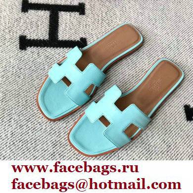 Hermes Oran Flat Sandals in Swift Box Calfskin 35