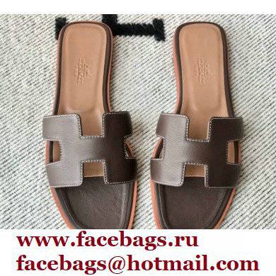 Hermes Oran Flat Sandals in Swift Box Calfskin 44