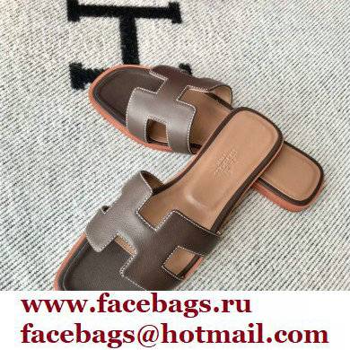 Hermes Oran Flat Sandals in Swift Box Calfskin 44