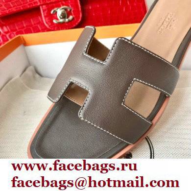 Hermes Oran Flat Sandals in Swift Box Calfskin 44