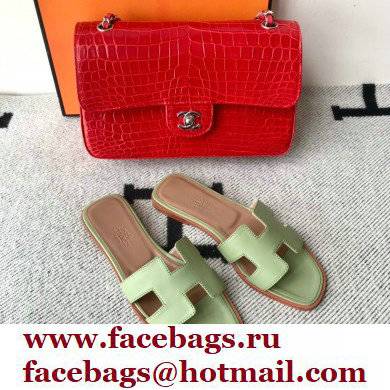 Hermes Oran Flat Sandals in Swift Box Calfskin 48