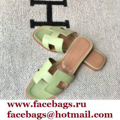 Hermes Oran Flat Sandals in Swift Box Calfskin 48