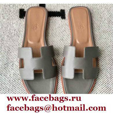 Hermes Oran Flat Sandals in Swift Box Calfskin 55