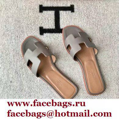 Hermes Oran Flat Sandals in Swift Box Calfskin 55