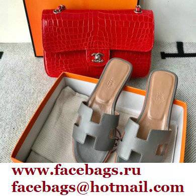 Hermes Oran Flat Sandals in Swift Box Calfskin 55