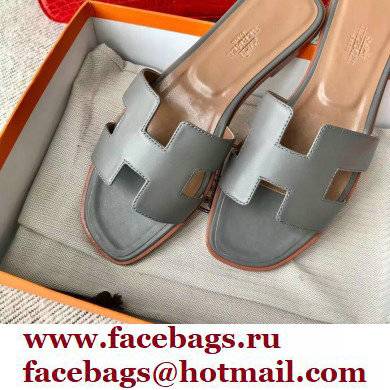 Hermes Oran Flat Sandals in Swift Box Calfskin 55