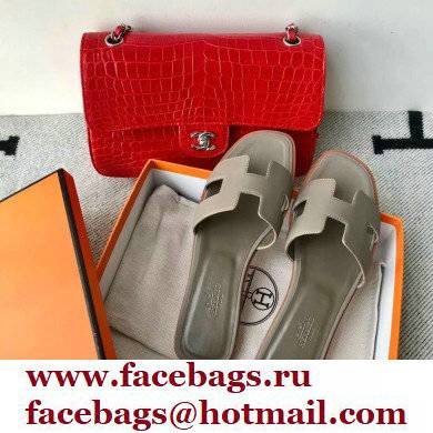 Hermes Oran Flat Sandals in Swift Box Calfskin 63