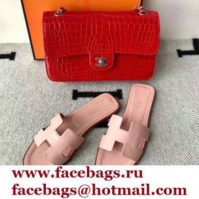 Hermes Oran Flat Sandals in Swift Box Calfskin 70