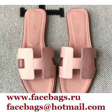 Hermes Oran Flat Sandals in Swift Box Calfskin 70