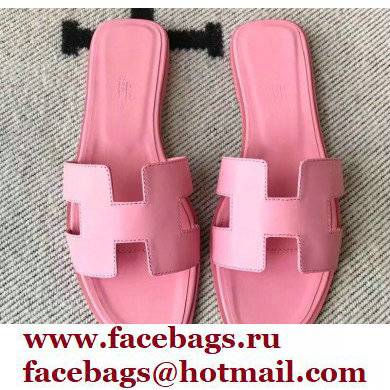 Hermes Oran Flat Sandals in Swift Box Calfskin 71