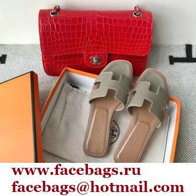 Hermes Oran Flat Sandals in Swift Box Calfskin 75