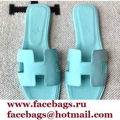 Hermes Oran Flat Sandals in Swift Box Calfskin 78