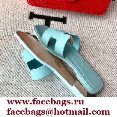 Hermes Oran Flat Sandals in Swift Box Calfskin 78