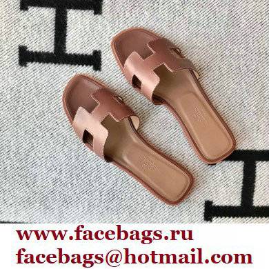 Hermes Oran Flat Sandals in Swift Box Calfskin 85