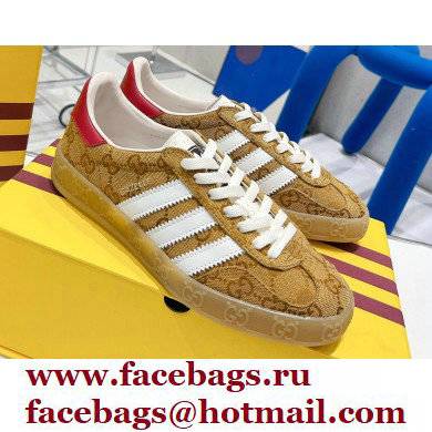 Gucci x Adidas Gazelle sneakers Beige 2022