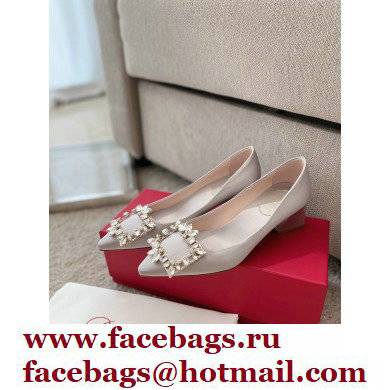 Roger Vivier Heel 4.5cm Strass Buckle Pumps in Satin Gray