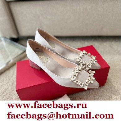 Roger Vivier Heel 4.5cm Strass Buckle Pumps in Satin Gray